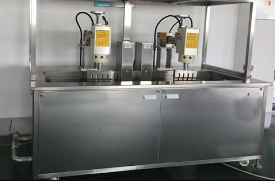 聚能式喷丝板清洗机